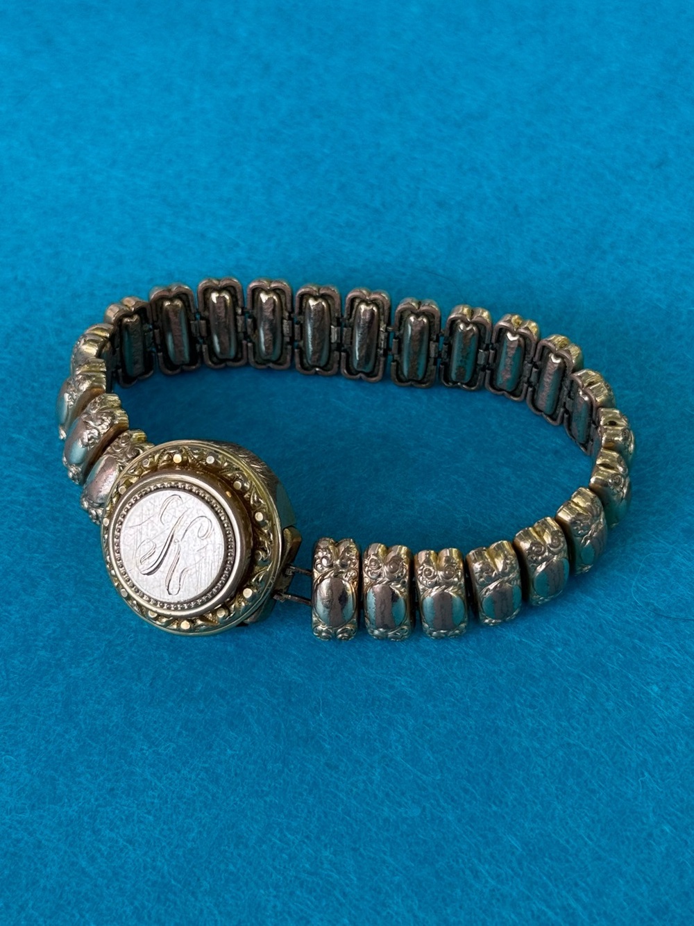 Vintage 1940s Golden Tone Bracelet